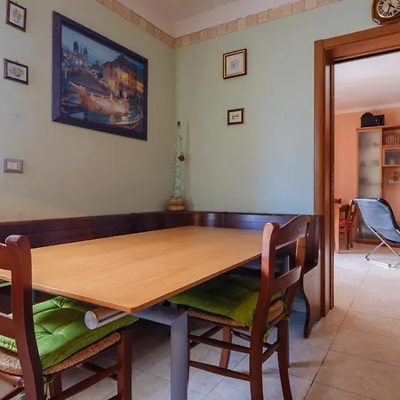 Casa Azzurra 107m Dal Mare 度假居 *