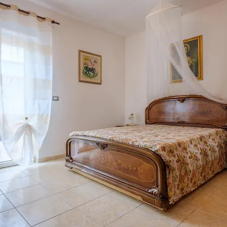 Casa Azzurra 107m Dal Mare * 卡萨拉柏特